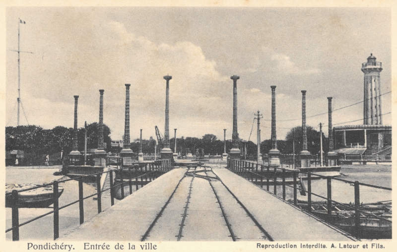 01-24 - Pondichery - pier et colonnes - vue vers l'ouest - 4